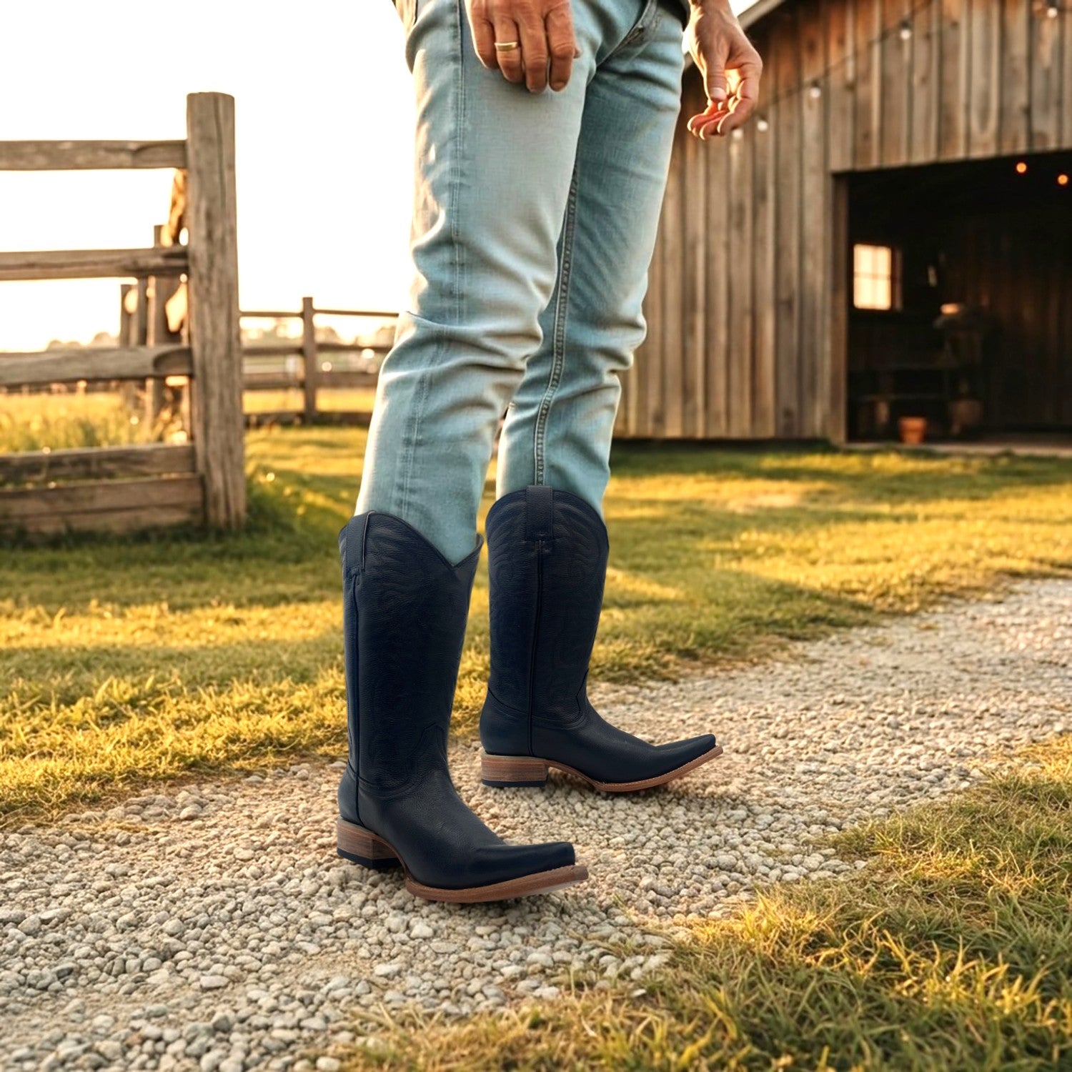 Men’s Genuine Leather Snip Toe Embroidered Boot