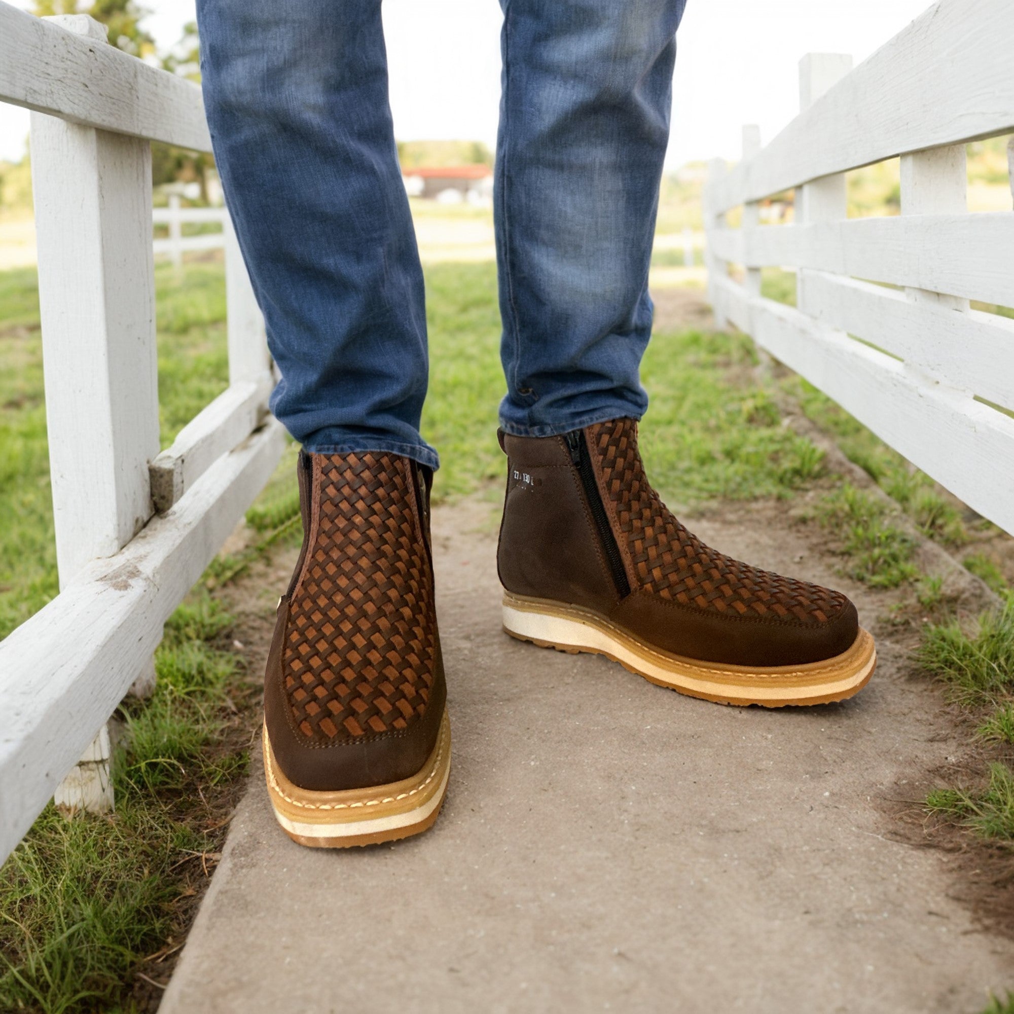 Men's Leather Cowboy Petatillo Boot