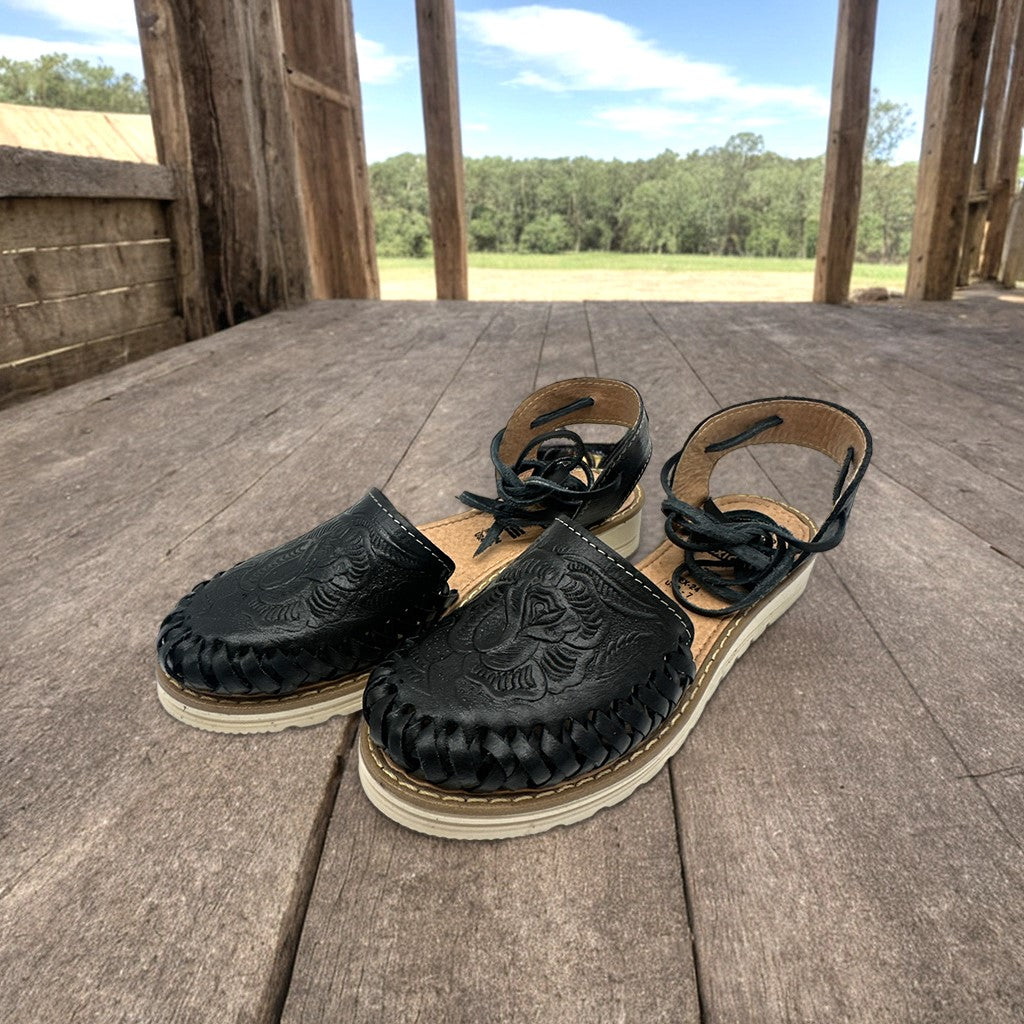 WOMEN’S LACE UP ENGRAVED LEATHER MEXICAN HUARACHE SANDAL